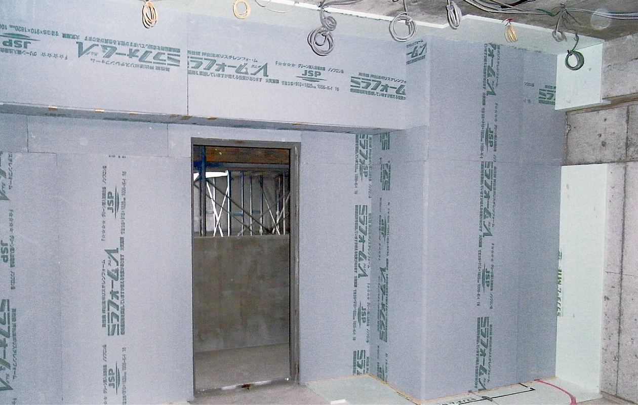 Photo: construction example(in the case of a reinforced concrete structure residence)