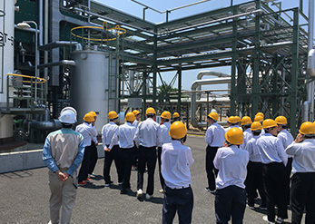 Photo: Plant tour (Niigata Plant)