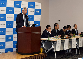 写真：決算説明会